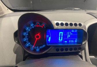 Подержанный автомобиль Chevrolet Aveo Sedan 2014 года (4 фото)