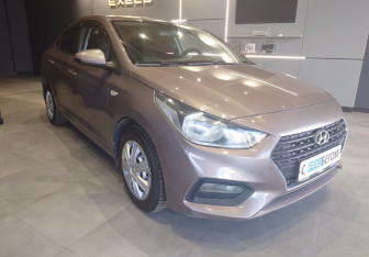Подержанный автомобиль Hyundai Solaris Sedan 2018 года (4 фото)