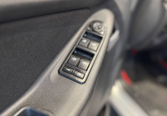 Подержанный автомобиль LADA (ВАЗ) Kalina Hatchback 2013 года (16 фото)