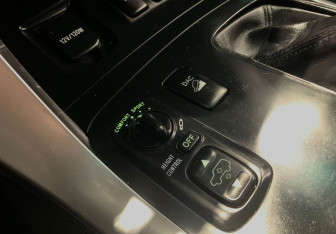 Подержанный автомобиль Toyota Land Cruiser Prado 2003 года (15 фото)