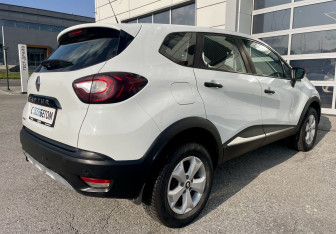 Подержанный автомобиль Renault Kaptur 2018 года (16 фото)
