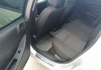 Подержанный автомобиль ГАЗ Volga Siber 2010 года (11 фото)