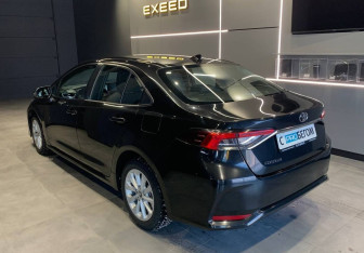 Подержанный автомобиль Toyota Corolla Sedan 2019 года (6 фото)