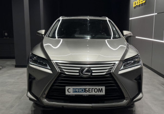 Подержанный автомобиль Lexus RX 2018 года (3 фото)