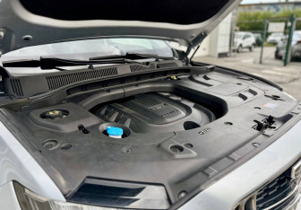 Подержанный автомобиль Geely Atlas Pro 2022 года (18 фото)