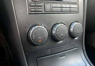 Подержанный автомобиль Subaru Forester Suv 2007 года (17 фото)