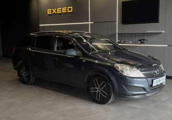 Подержанный автомобиль Opel Astra Wagon 2011 года (4 фото)