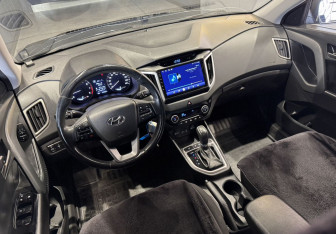 Подержанный автомобиль Hyundai Creta 2018 года (8 фото)