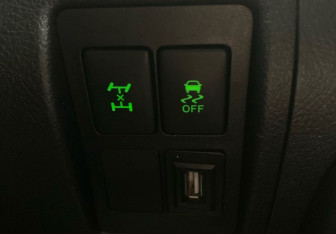 Подержанный автомобиль Toyota Land Cruiser Suv 2009 года (19 фото)