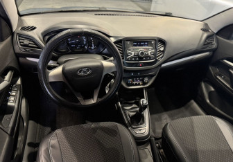 Подержанный автомобиль LADA (ВАЗ) Vesta Sedan 2017 года (8 фото)