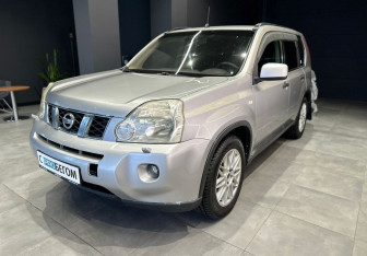 Подержанный автомобиль Nissan X-Trail 2007 года (4 фото)