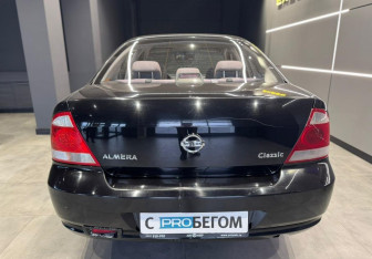 Подержанный автомобиль Nissan Almera Classic 2011 года (6 фото)
