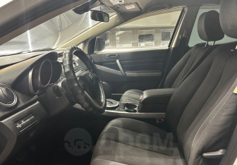 Подержанный автомобиль Mazda CX-7 2011 года (9 фото)