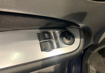 Подержанный автомобиль Ford Focus Hatchback 2011 года (14 фото)