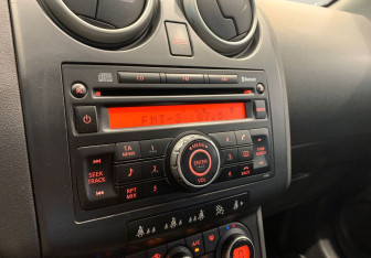 Подержанный автомобиль Nissan Qashqai 2008 года (9 фото)