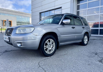Подержанный автомобиль Subaru Forester Suv 2007 года (4 фото)