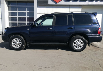 Подержанный автомобиль Toyota Land Cruiser Suv 1998 года (7 фото)