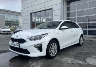 Подержанный автомобиль Kia Ceed Hatchback 2019 года (3 фото)