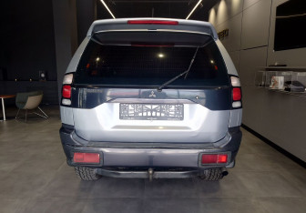 Подержанный автомобиль Mitsubishi Pajero Sport 2008 года (3 фото)