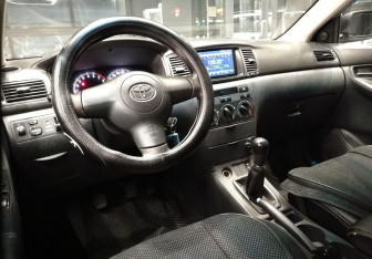 Подержанный автомобиль Toyota Corolla Sedan 2006 года (9 фото)