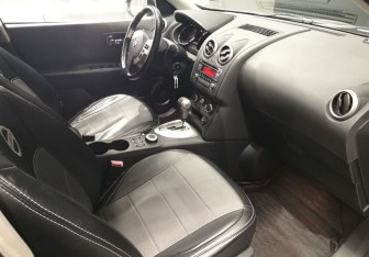 Подержанный автомобиль Nissan Qashqai+2 2013 года (13 фото)
