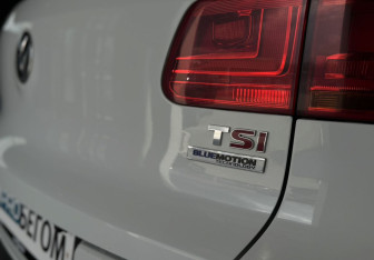 Подержанный автомобиль Volkswagen Tiguan 2016 года (21 фото)