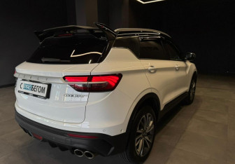 Подержанный автомобиль Geely Coolray 2023 года (5 фото)