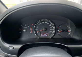Подержанный автомобиль Hyundai H-1 2020 года (17 фото)
