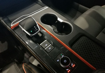 Подержанный автомобиль Omoda S5 GT 2023 года (16 фото)