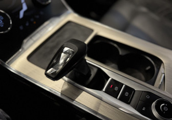 Подержанный автомобиль Exeed VX 2022 года (14 фото)