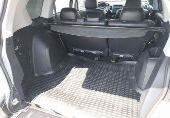Подержанный автомобиль Mitsubishi Outlander 2010 года (15 фото)