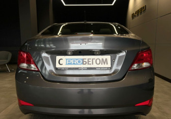 Подержанный автомобиль Hyundai Solaris Sedan 2016 года (6 фото)