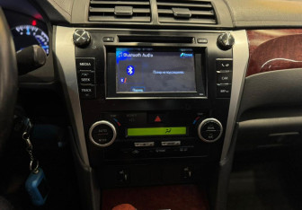 Подержанный автомобиль Toyota Camry Sedan 2012 года (11 фото)
