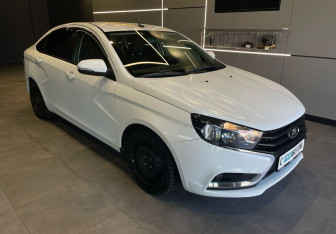 Подержанный автомобиль LADA (ВАЗ) Vesta Sedan 2019 года (8 фото)