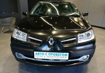 Подержанный автомобиль Renault Megane Sedan 2008 года (4 фото)