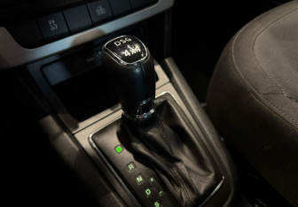 Подержанный автомобиль Skoda Yeti 2017 года (10 фото)