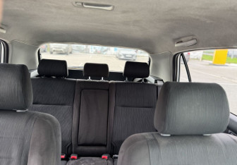 Подержанный автомобиль Toyota Corolla Hatchback 2004 года (15 фото)