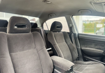 Подержанный автомобиль Honda Civic Sedan 2007 года (8 фото)