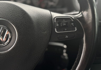 Подержанный автомобиль Volkswagen Tiguan 2012 года (16 фото)