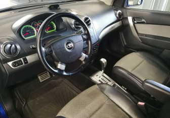 Подержанный автомобиль Daewoo Gentra Hatchback 2009 года (16 фото)