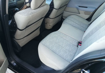Подержанный автомобиль Renault Megane Sedan 2008 года (15 фото)