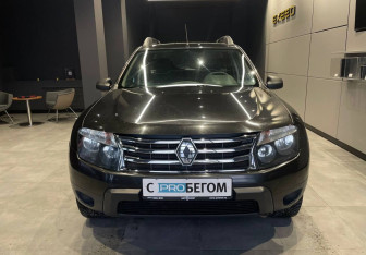 Подержанный автомобиль Renault Duster 2013 года (3 фото)
