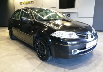 Подержанный автомобиль Renault Megane Sedan 2008 года (5 фото)