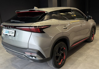 Подержанный автомобиль Omoda C5 2022 года (5 фото)