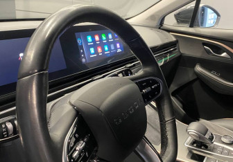 Подержанный автомобиль Omoda C5 2023 года (10 фото)