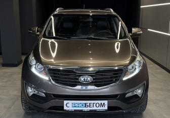 Подержанный автомобиль Kia Sportage 2010 года (3 фото)