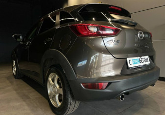 Подержанный автомобиль Mazda CX-3 2015 года (7 фото)