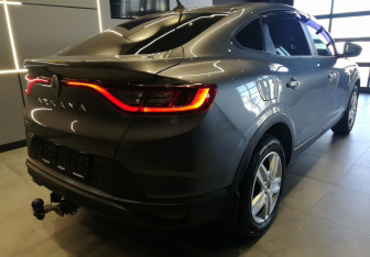 Подержанный автомобиль Renault Arkana 2019 года (5 фото)