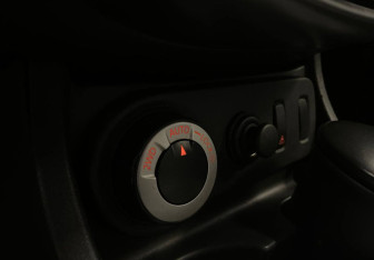 Подержанный автомобиль Renault Duster 2013 года (11 фото)