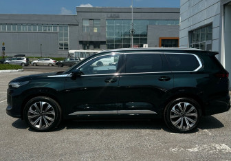 Подержанный автомобиль Exeed VX 2023 года (3 фото)